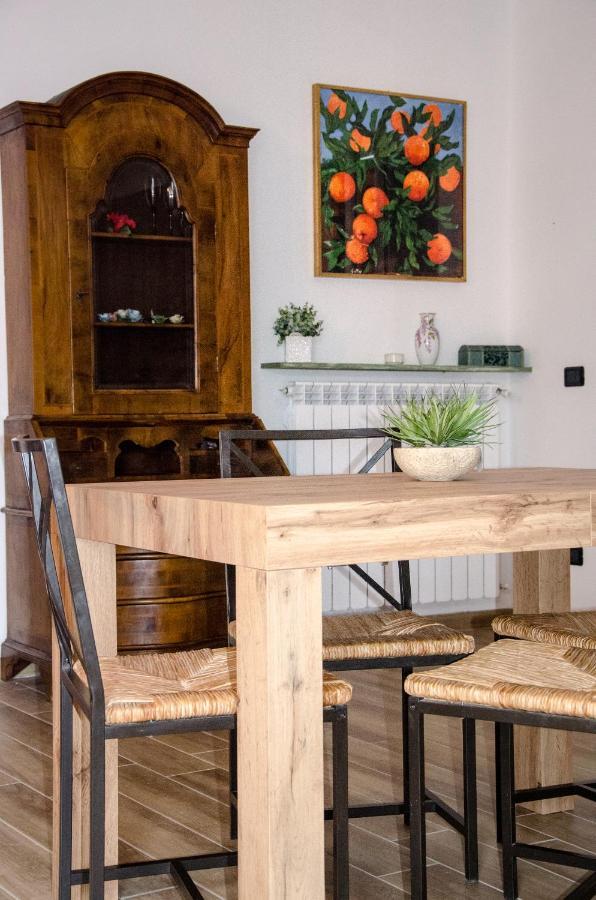 Anma Cottages The Secret Garden Pianello Del Lario Exterior photo