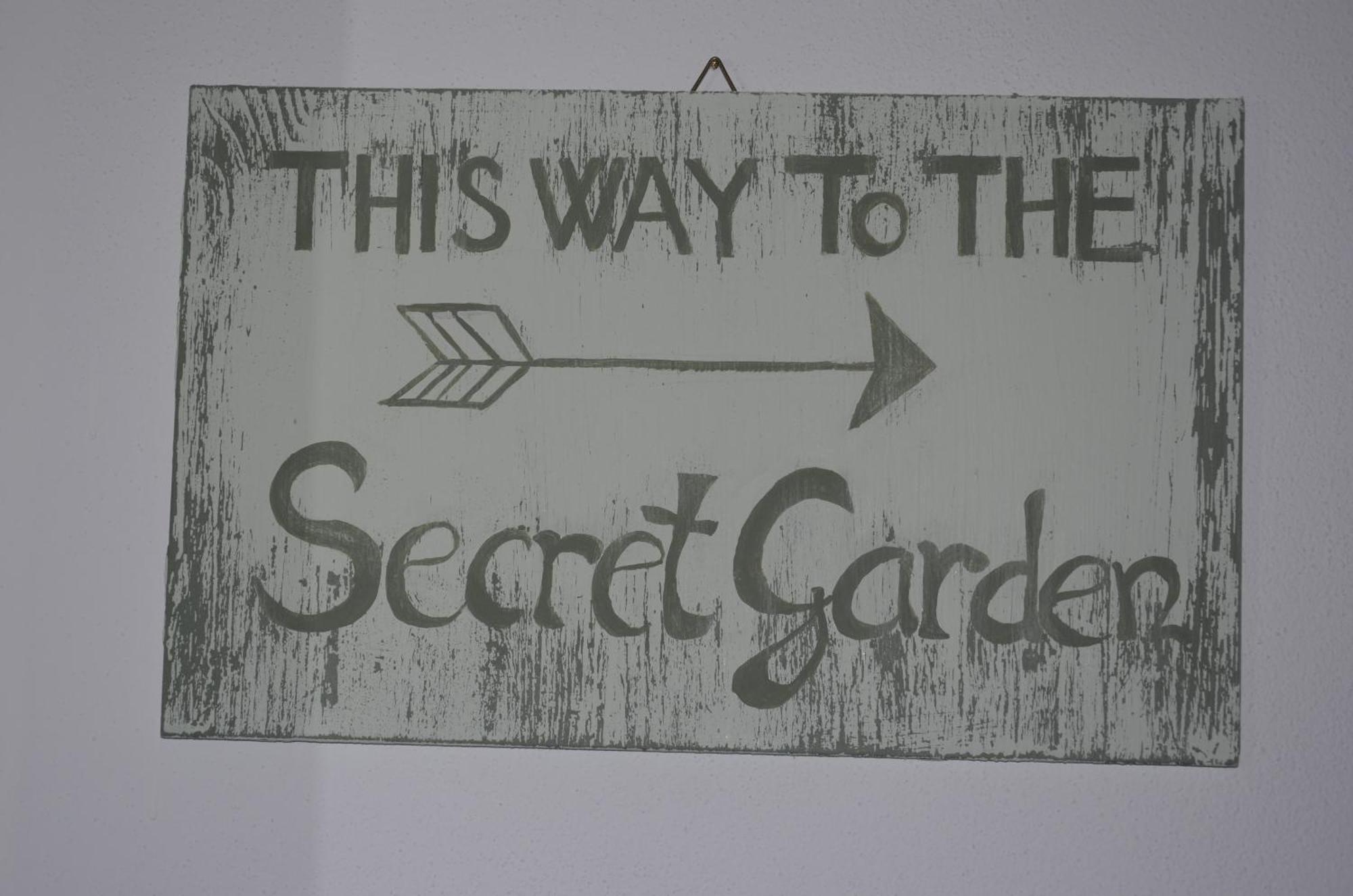 Anma Cottages The Secret Garden Pianello Del Lario Exterior photo