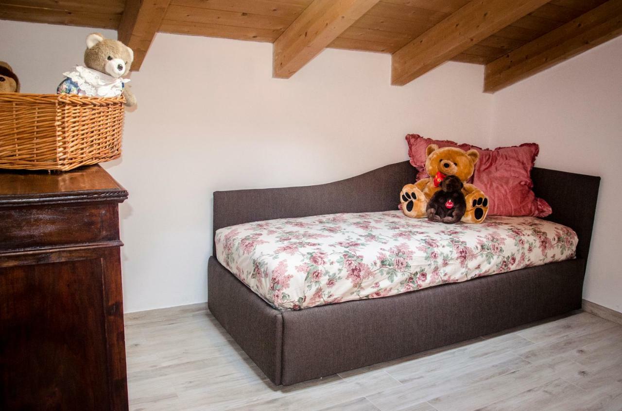 Anma Cottages The Secret Garden Pianello Del Lario Exterior photo